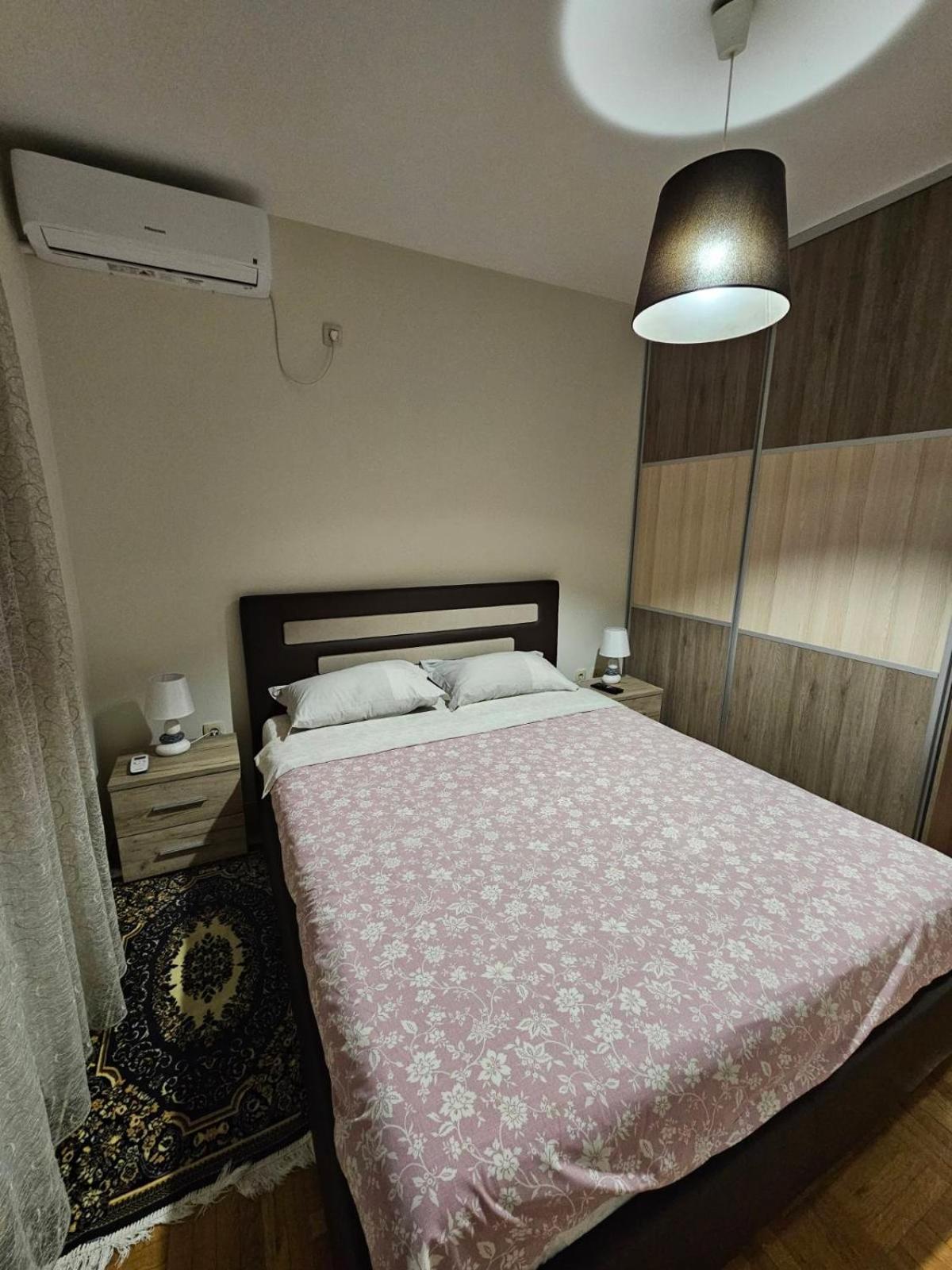 Aphrodite Apartment Podgoriţa Exterior foto